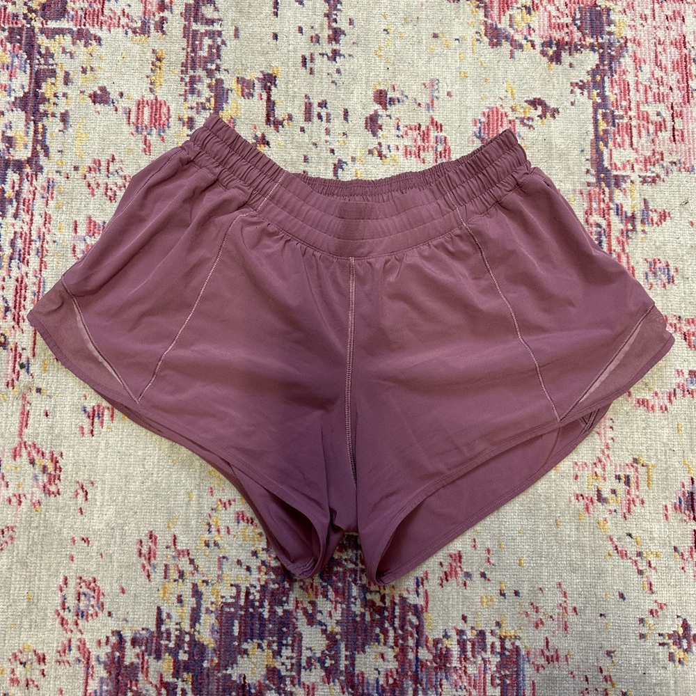 Lululemon Hotty Hot shorts